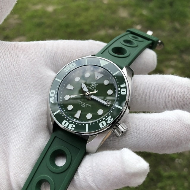 Men's watch NH35 stainless steel Automatic mechanical watch BGW9 Luminous ar coating Sapphire crystal calendar 200M diving watch